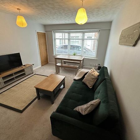 Cosy, 2 Bedroom Cottage In Guisborough Town Centre Экстерьер фото